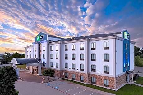 Holiday Inn Express Hotel & Suites Denton By IHG
