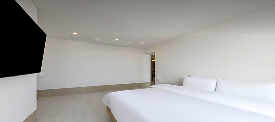 Geoje Mongdol Beach H Avenue Hotel