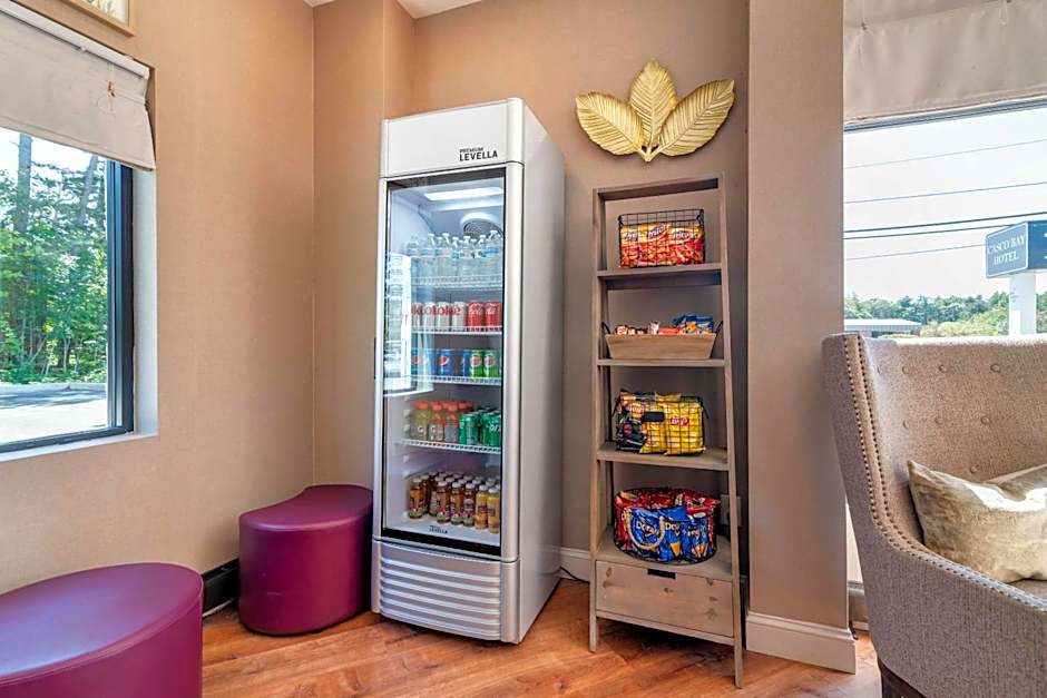 Casco Bay Hotel Portland Airport - Maine Mall, an Ascend Collection Hotel