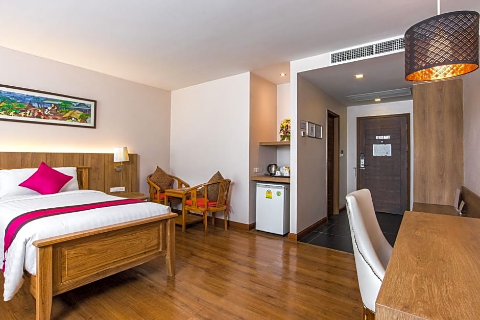Grand Ratchapruek Hotel