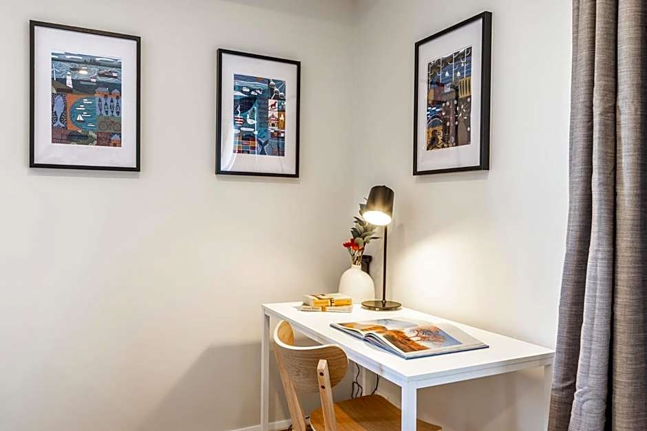 Jolly on James- 2BDR