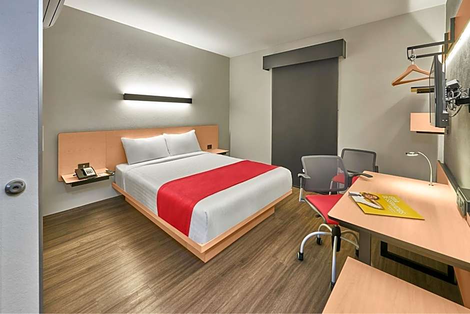 City Express by Marriott Celaya Galerias