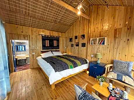 H’nee House Ta Van