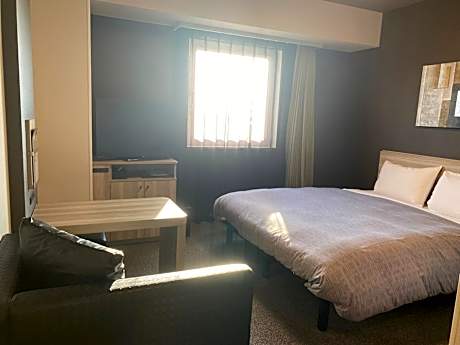 Semi Double Room - Smoking Heated Tobacco Only