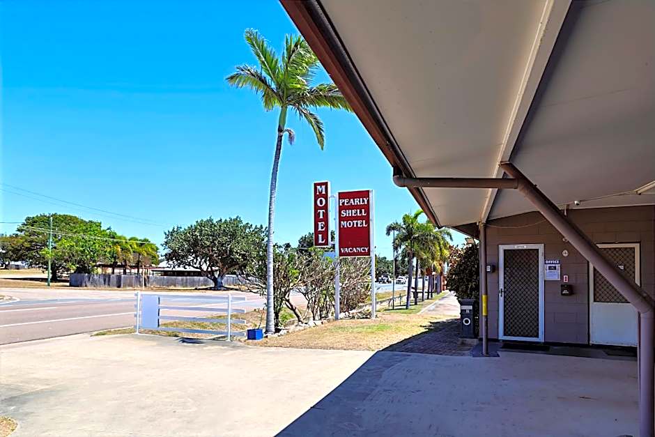 Pearly Shell Motel