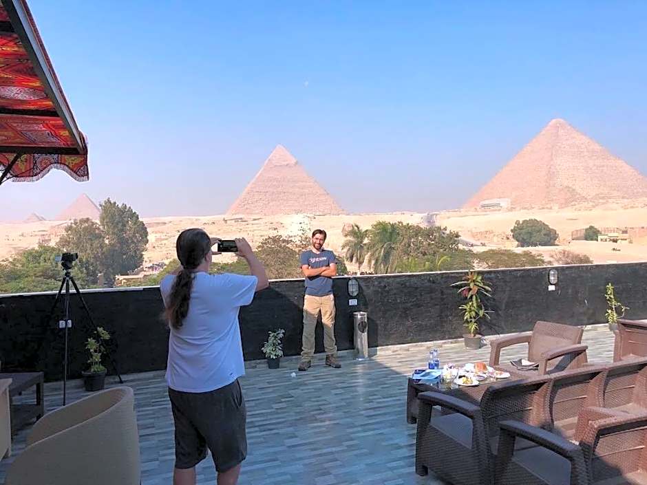 Panorama Pyramids Inn