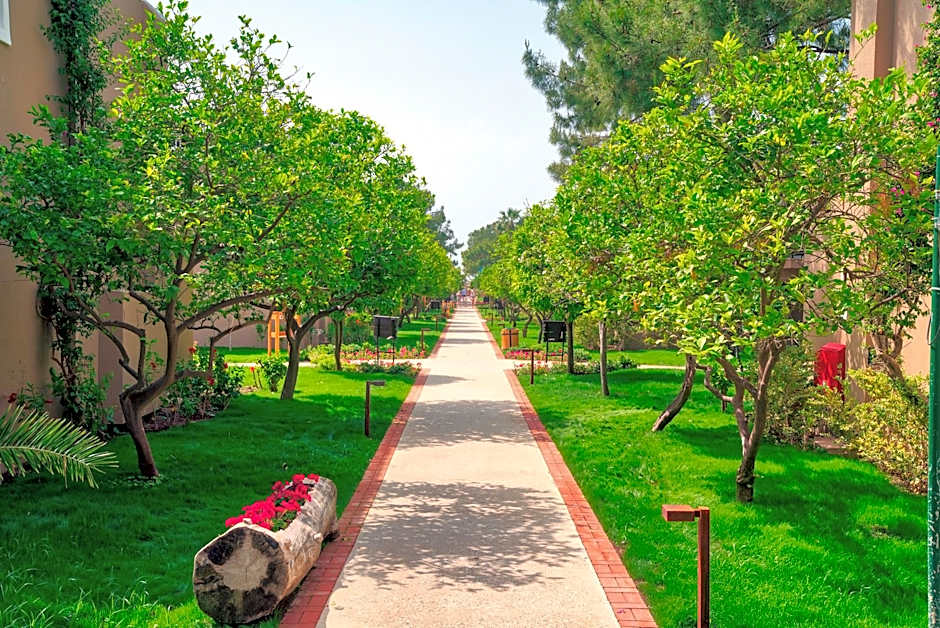 Pirates Beach Club  Ultra All Inclusive