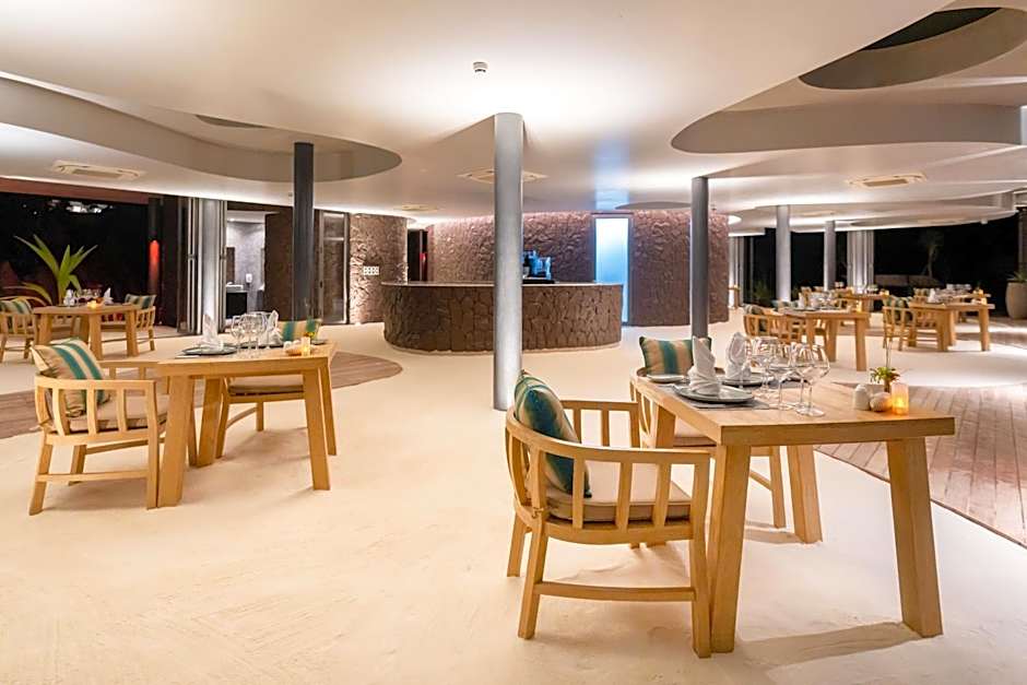 Madifushi Private Island- Free return seaplane transfr for min 5&9 nights for 19Dec-10Jan