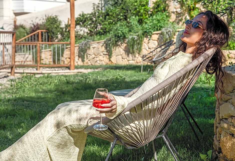 Villaggio Mare Suites