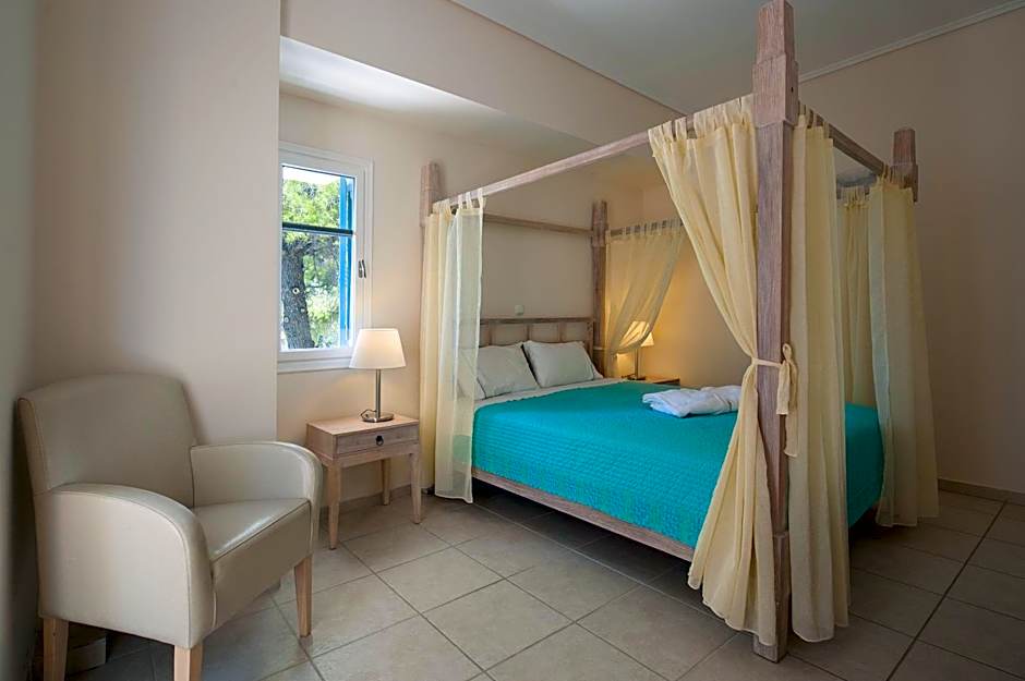 Alonissos Beach Bungalows And Suites Hotel