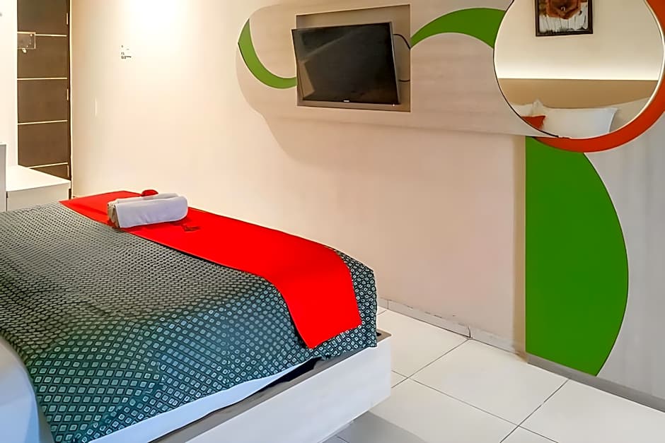 RedDoorz Premium @ Jalan Veteran Bojonegoro