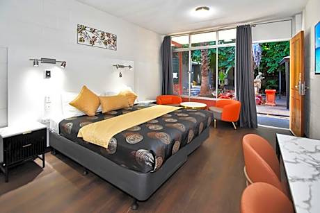 King Room with Spa Bath