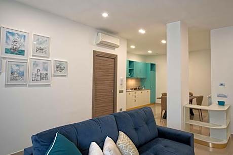 Classic Apartment side sea view