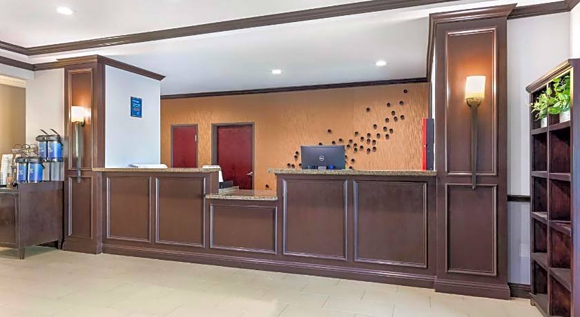 Best Western Carthage Inn & Suites