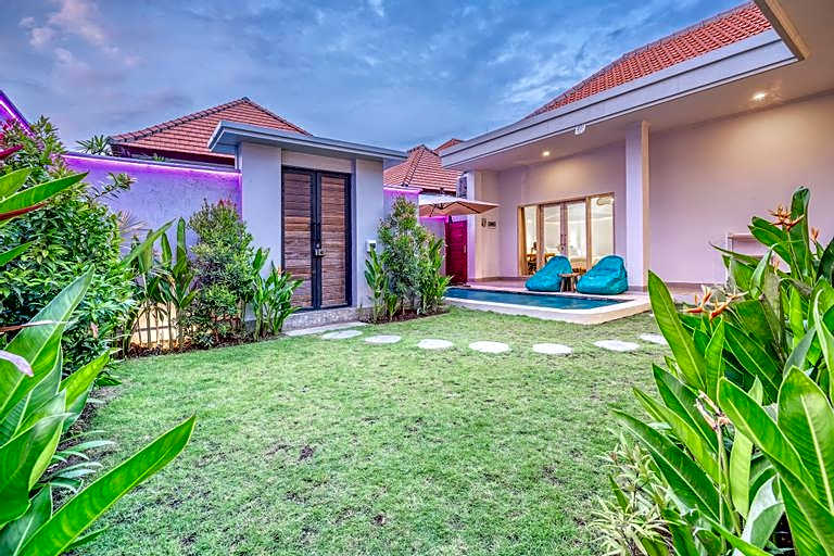 Villa Aura - Canggu, Bali Near Berawa Beach