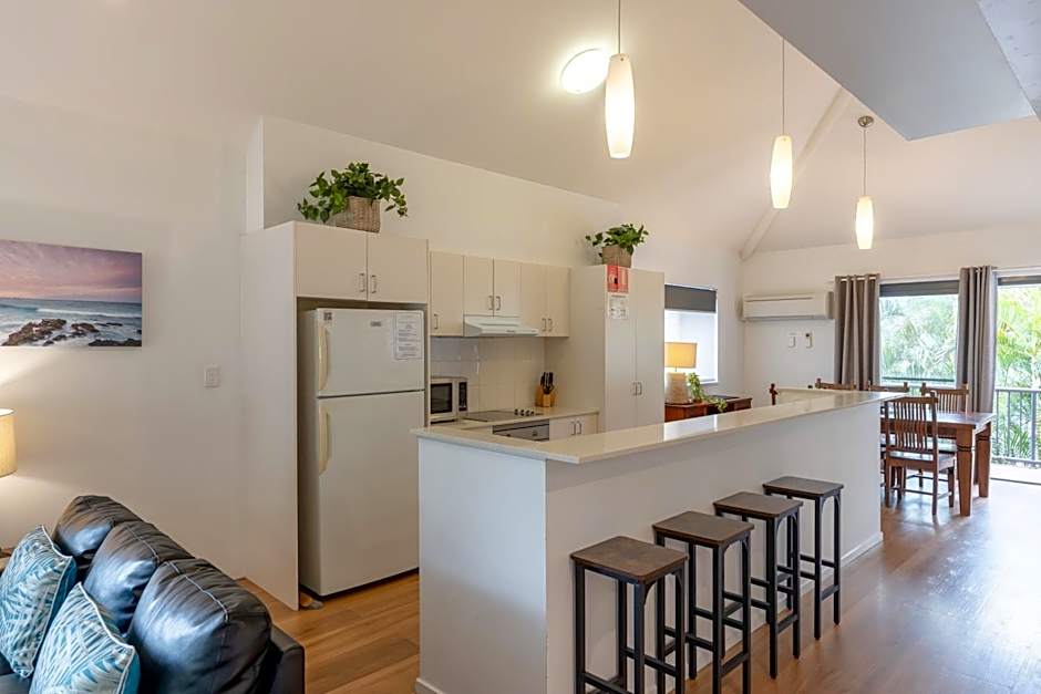 Outrigger Bay Apartments