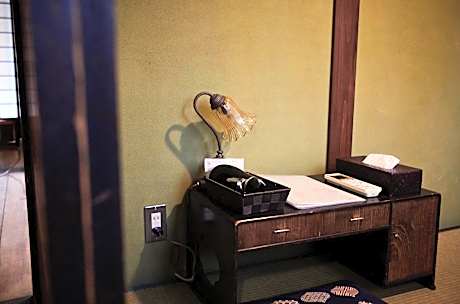 Japanese-Style Single Room - Ground Floor