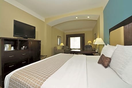 1 King Bed, Mobility Accessible Room, Non-Smoking