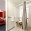 Travelodge by Wyndham Lansing