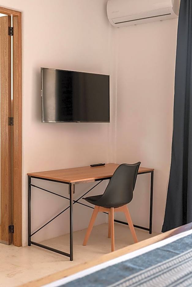 Casa Roni by Xeno - 5 Bedroom Luxury Villa with Ocean View