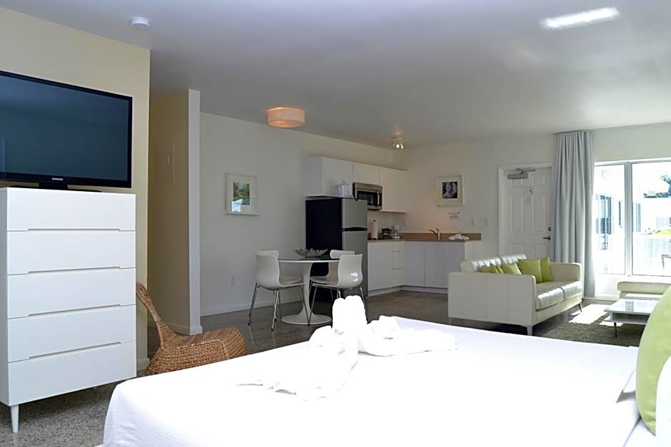Photo 1 of 14 of 2 Bedroom Suite