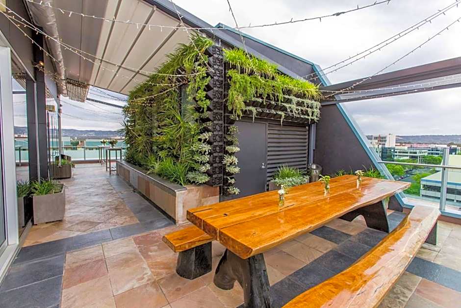Majestic Roof Garden Hotel