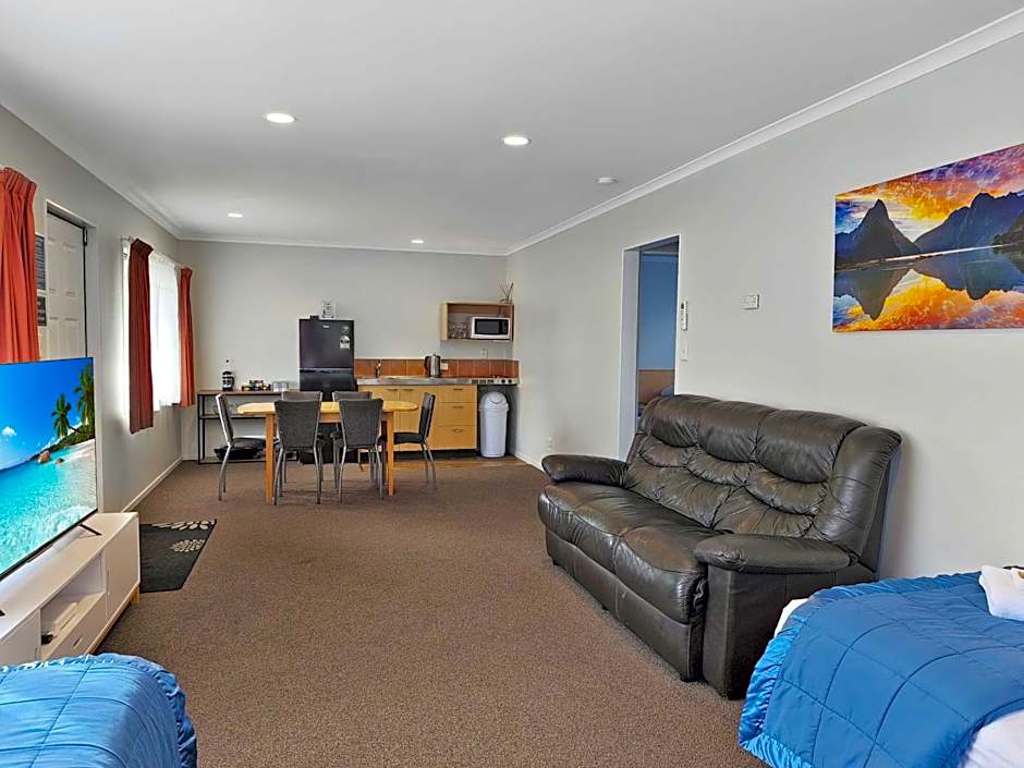 ASURE Kaimai View Motel