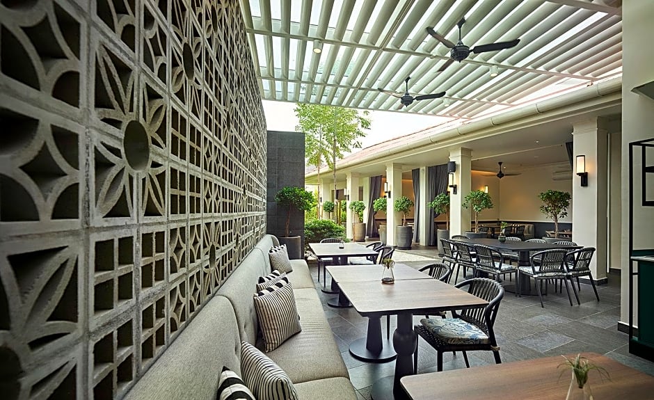 The Edison George Town