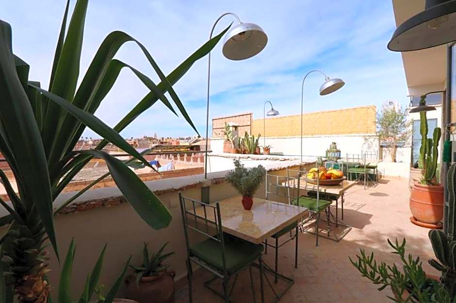 Riad 103 Medina Pool and Hammam