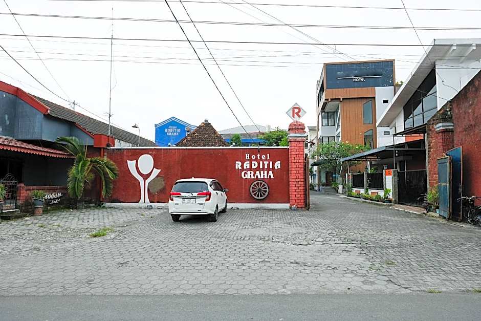 RedDoorz @ Hotel Raditia Graha Yogyakarta