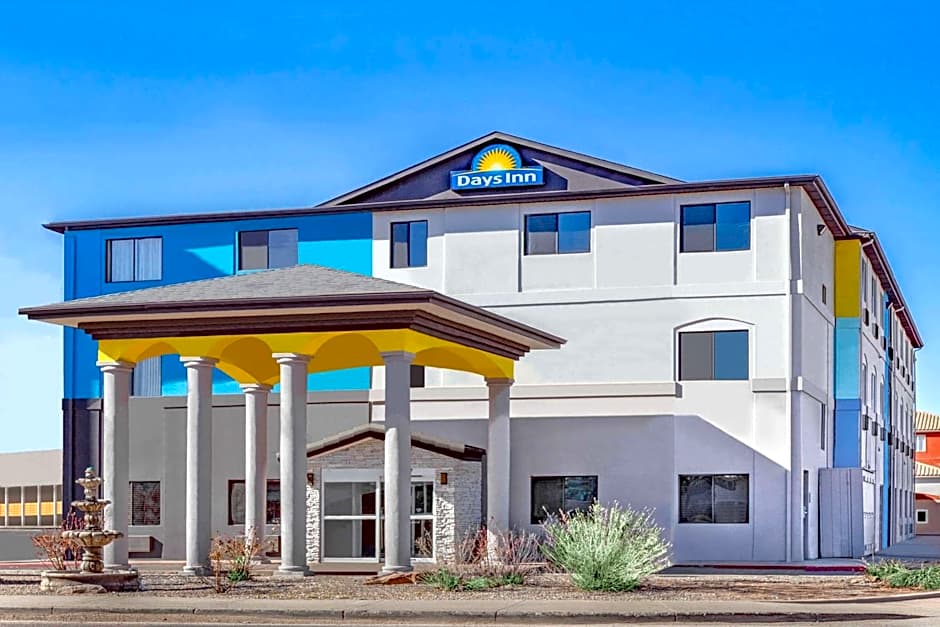Days Inn by Wyndham Bernalillo