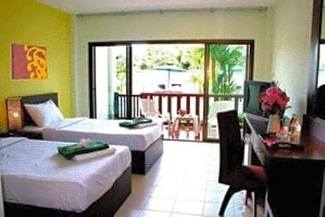 Deluxe Poolside Double or Twin Room