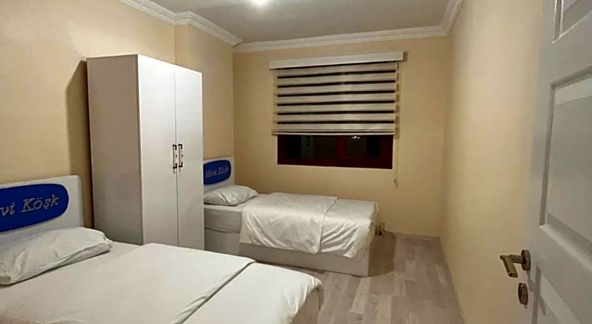 MAVİ KÖŞK UZUNGÖL