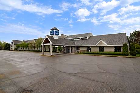 Boarders Inn & Suites by Cobblestone Hotels - Faribault