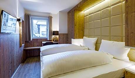 Four-Bedroom Penthouse Apartment