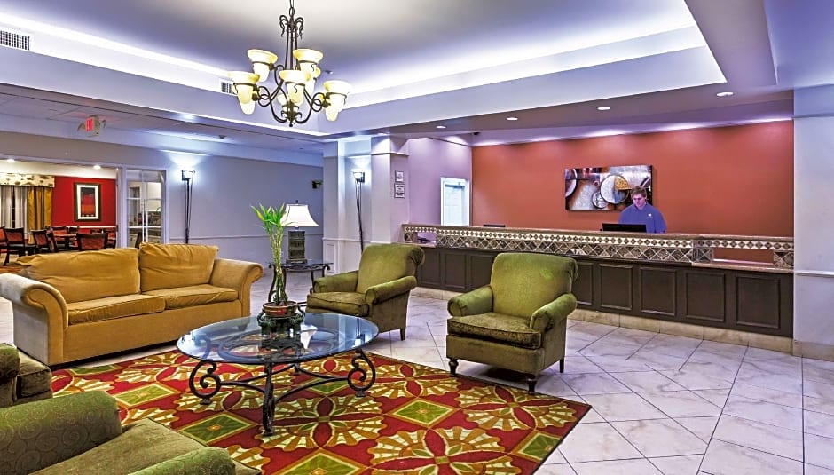 La Quinta Inn & Suites by Wyndham Winnie