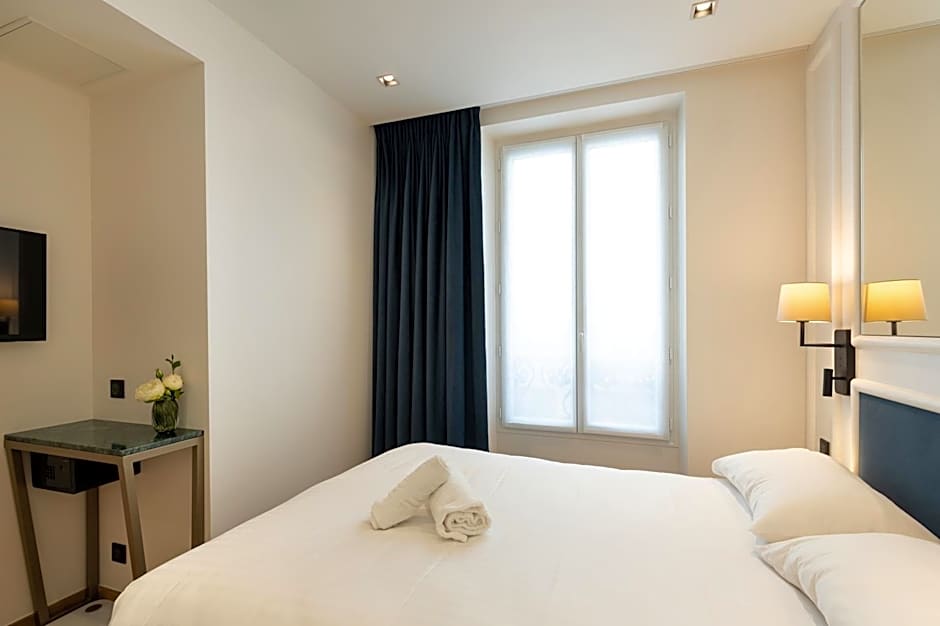 HOTEL AU COEUR DE REPUBLIQUE