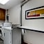 Econo Lodge Inn & Suites Chambersburg Central