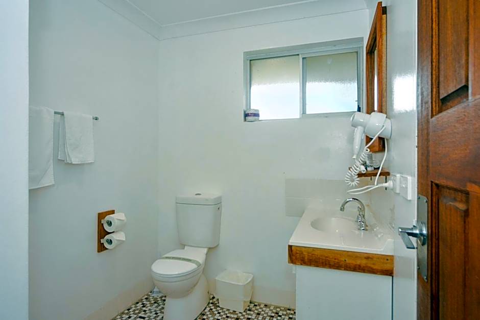 Pleasant Way River Lodge