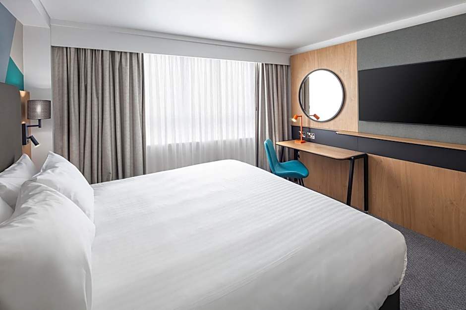 Holiday Inn Gloucester / Cheltenham By IHG