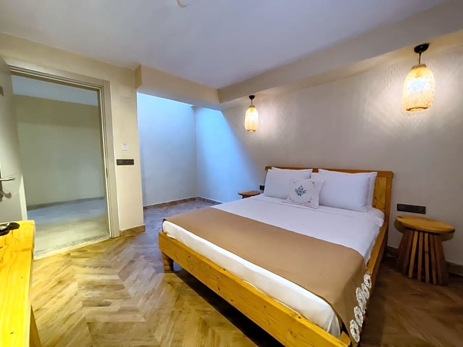 Trina Talles Hotel Alacati - Luxury Desing