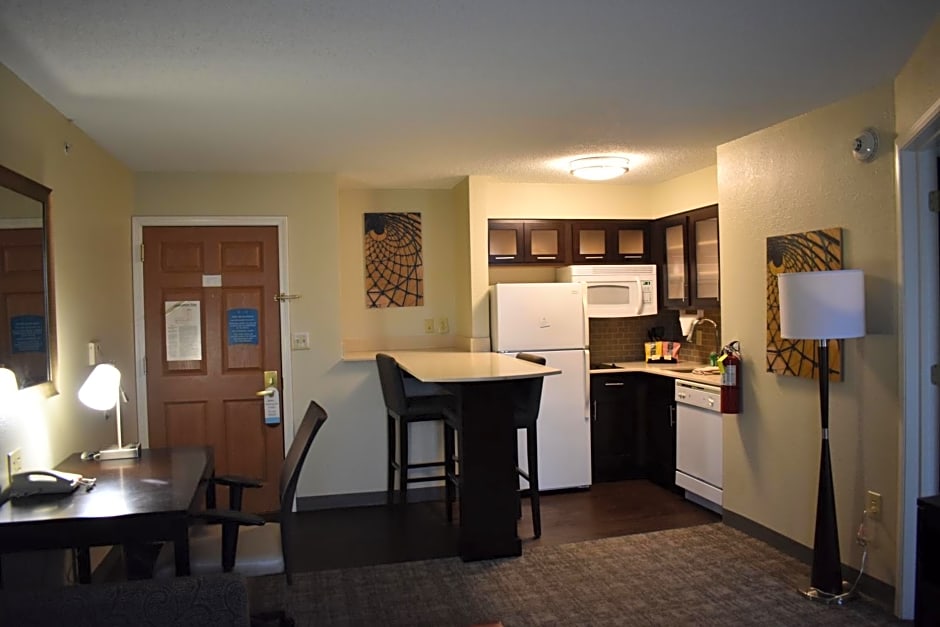 Staybridge Suites Cranbury - South Brunswick By IHG