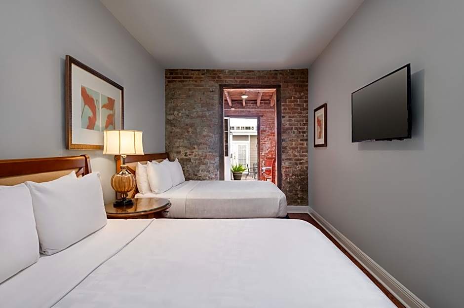 New Orleans Courtyard Hotel by the French Quarter
