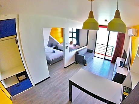 Double or Twin Room with Sea View