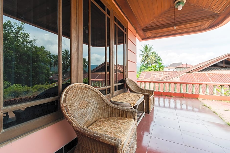 RedDoorz Syariah near Kawasan Saribu Rumah Gadang Solok Selatan