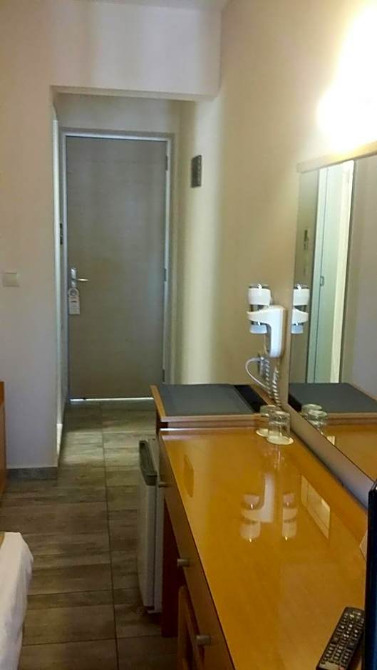 Nafsika Hotel