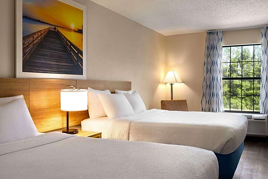 Days Inn by Wyndham Shallotte