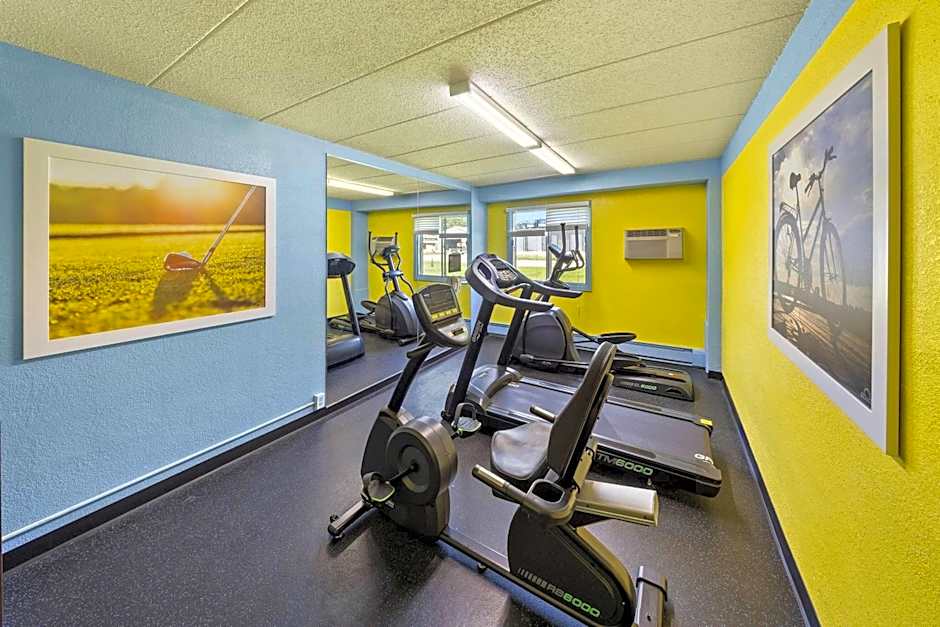 Days Inn by Wyndham Winona