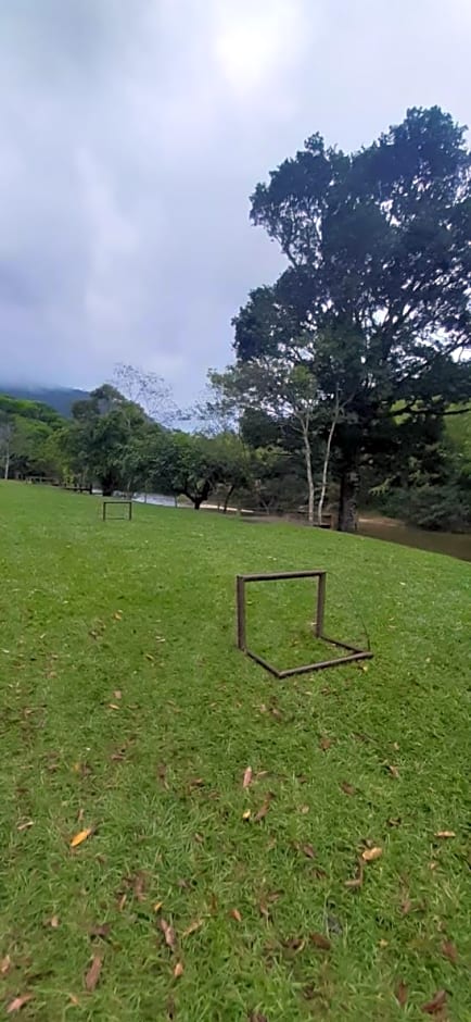 Serra Mar à beira rio , rafting, suites, lofts, e Casas