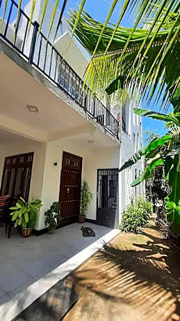 GRANDIFLORA safari resort